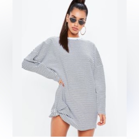 Missguided Striped Black and White oversized tunic top size 4 - Picture 1 of 6
